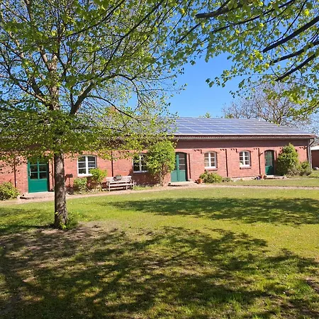 Farm-chalets Park Διαμέρισμα Renzow